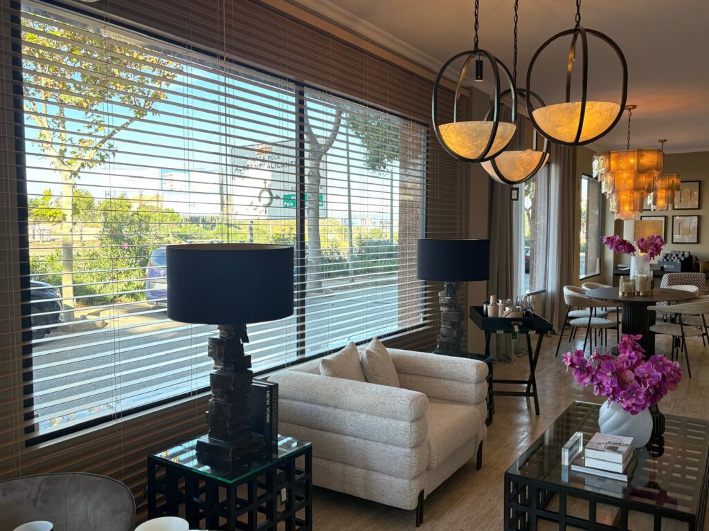 Ardeko. Alicante Showroom Ardeko. Alicante Showroom