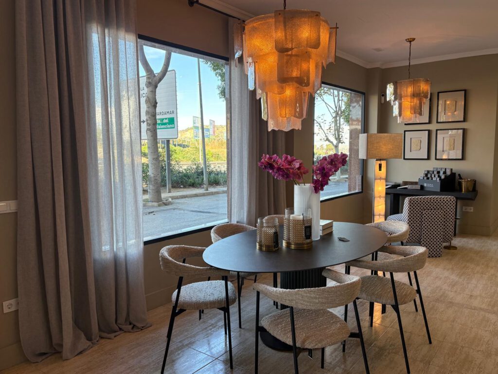 Ardeko. Alicante Showroom Ardeko. Alicante Showroom